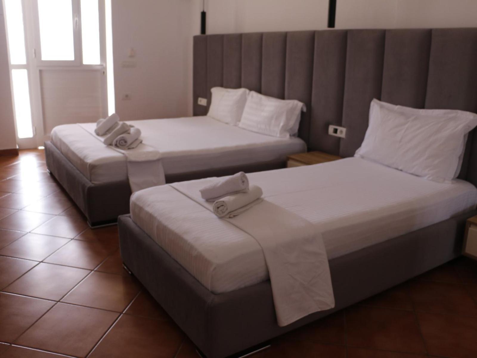 Velco Bb Himara Bed & Breakfast Eksteriør bilde